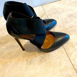 Alaïa - Authenticated Heel - Leather Black Plain for Women, Very Good Condition